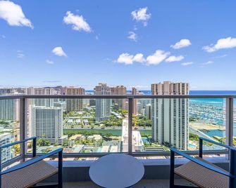 34th Floor Ala Moana Large Regal Suite - 2br/3ba, Book Now At Special Rate! - הונולולו - מרפסת