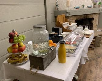 Hotel Gasthof König Karl - פרוידנשטאט - בופה