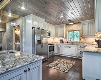 800-Acre Au Gres Oasis 2 Ponds And Atv Trails! - Au Gres - Cocina
