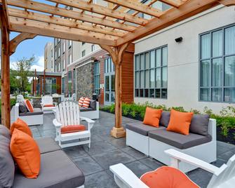 Hilton Garden Inn Princeton Lawrenceville - Lawrenceville - Binnenhof