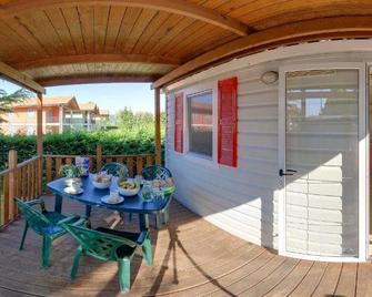 Camping Village Lago Maggiore - Dormelletto - Patio