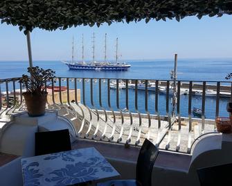 B&B Ventura - Lipari - Balkon