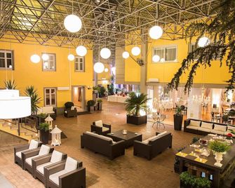 Hotel Villa Traiano - Benevento - Lobby