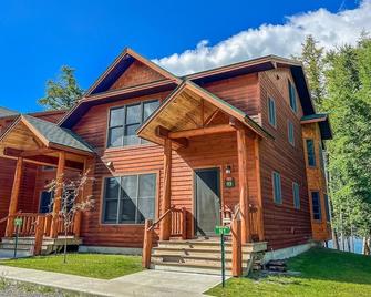 Luxury Townhome N1 - 4th Lake - Inlet - Building