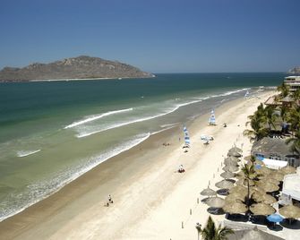 جافيانا ريزورت - مازاتلان - شاطئ