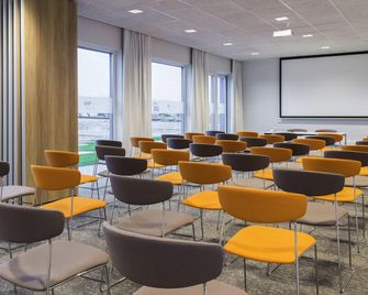 ibis budget Brugge Jabbeke - Яббеке - Зал засідань