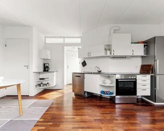 Own house close to Aarhus Bay - Skaering - Cuina