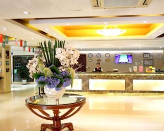 Greentree Inn Shanghai Zhongshan Hutai Business Hotel - Shanghai