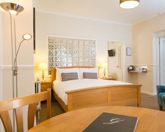 The Grosvenor Plymouth - Plymouth