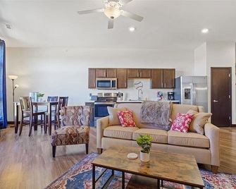 Dyersville Magic Condo #316 - Dyersville - Sala de estar