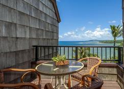 Sealodge E10-oceanfront and updated, top floor, perfect for honeymoon - Princeville - Balkon