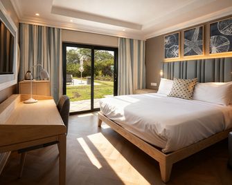 Garden Route Hotel - Моссел-Бей - Будівля