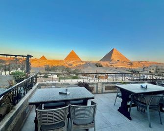 Pyramids View Inn Bed & Breakfast - Cairo - Ban công