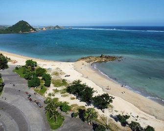 Truntum Boutique Mandalika - Kuta - Plage