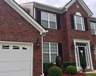 Southern sophistication at Ashley Ridge - Summerville - Building