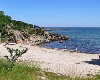 6 Person Holiday Home in Gudhjem - Gudhjem - Strand