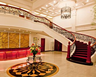 Lewis Grand Hotel - Angeles City - Lobby
