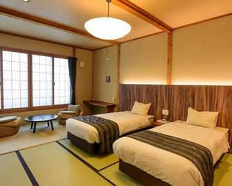 Hatsune - Myoko - Bedroom