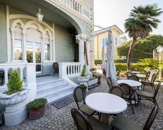 Hotel Gennarino - Livourne - Patio