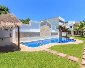 Economy Double Queen Room - Playa del Carmen - Pool