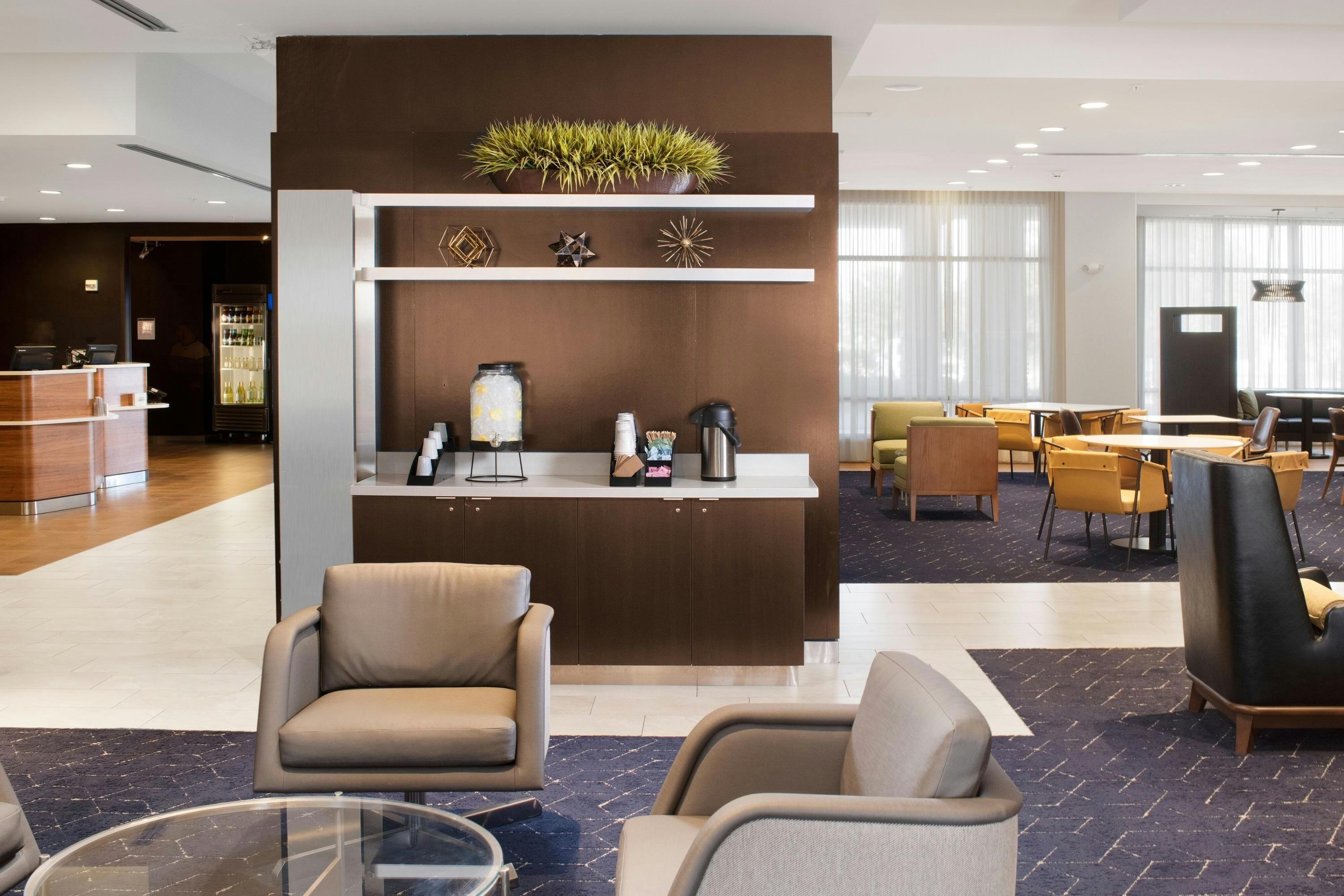 Courtyard by Marriott Lubbock Downtown/University Area - לאבוק - לובי