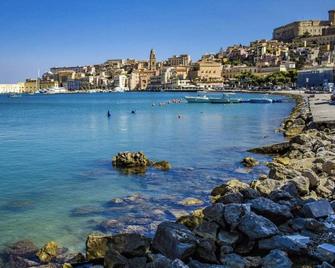 CASA ADELE 1 per una vacanza in semplicità e relax in prossimità di Sperlonga - Itri - Spiaggia