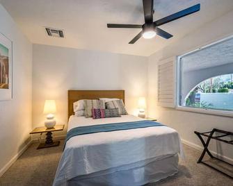 Mountain View Mid-Century - Palm Springs - Makuuhuone