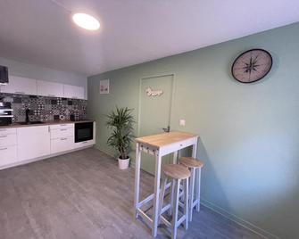 Le Corbusier - Cosy & Spa - Appartement - Firminy - Kitchen