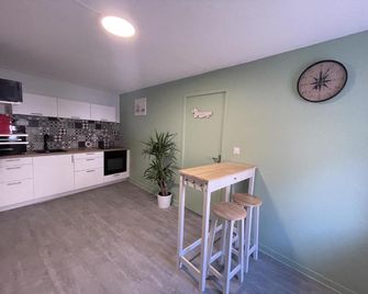Le Corbusier - Cosy & Spa - Appartement - Firminy - Kitchen