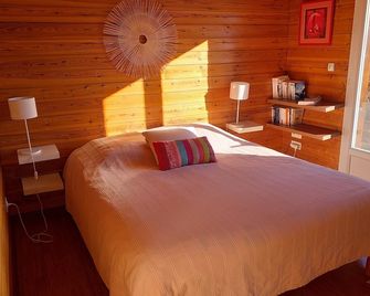 Wooden Chalet In The Middle Of The Forest - Biscarrosse - Chambre