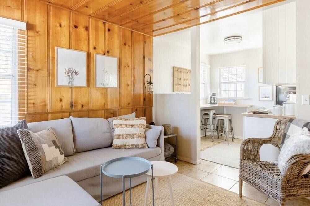 Lakewood Cabins - ביג בר לייק - סלון