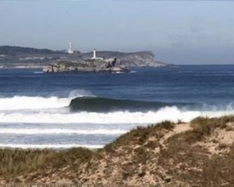 Loredo Surf House - Loredo