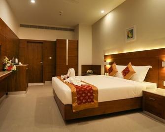 Hotel Kabani Palace - Kotamangalam - Bedroom