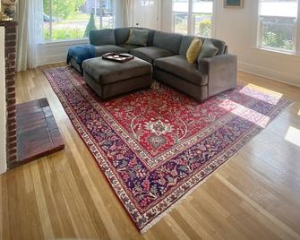 Downtown Mint - Medford - Living room