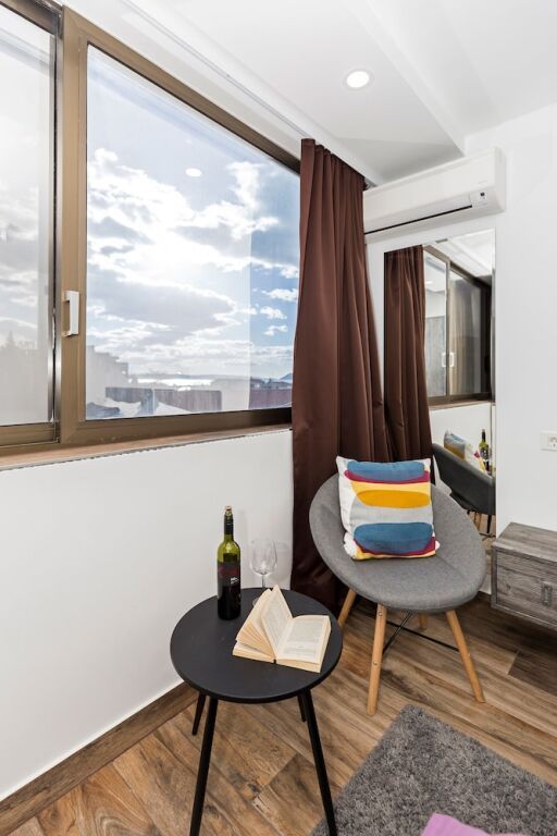 Apinelo Hostel & Apartments - ספליט - סלון