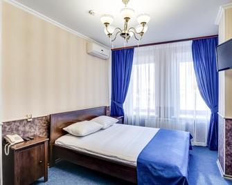 Hotel Teatralniy - Rostow am Don - Schlafzimmer