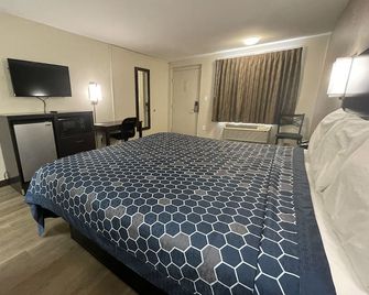 Royal Inn Motel - פרדריקסברג - חדר שינה