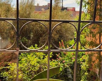 Comfortable two bedroom flat - Marrakech - Balcón