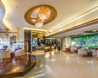 Asia Airport - Bangkok - Lobby