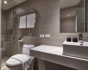 Via Hotel Loft - Taipei - Badrum