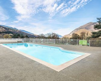 Vacancéole - Résidence Le Birdie - Faverges - Pool