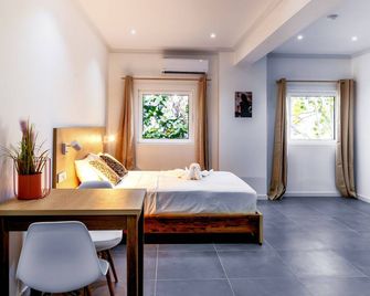 آرت هوتل - كرالنداك - غرفة نوم