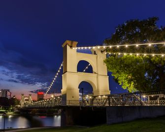 Hilton Waco - Waco - Edificio