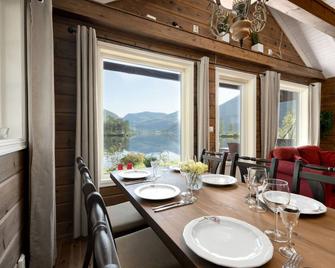 Holiday Home Strandbu by Interhome - Viksdalen - Comedor
