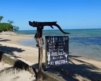 Namolevu Beach Bures - Tagaqe - Strand