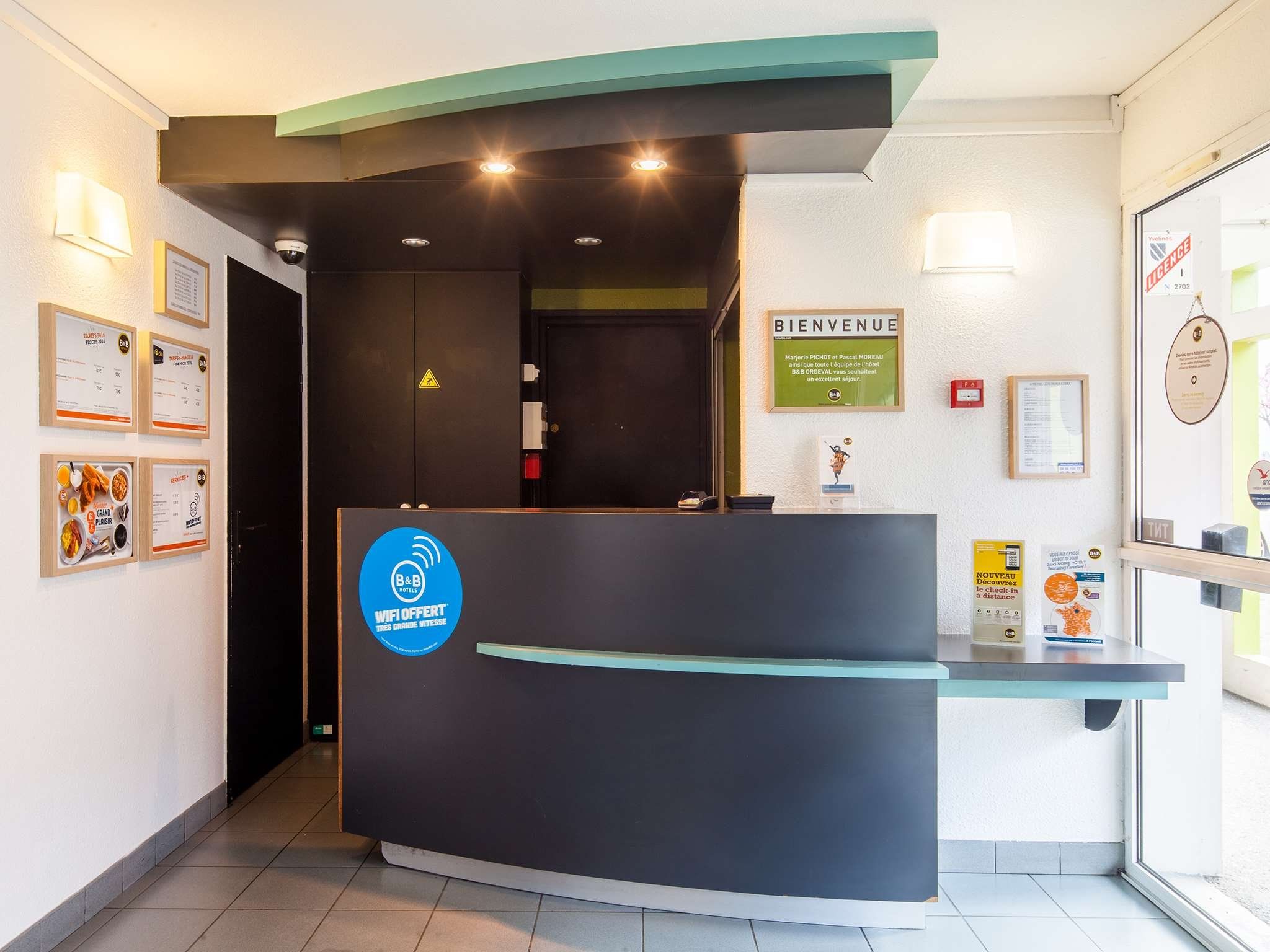 B&B HOTEL Paris Porte des Lilas - פריז - דלפק קבלה