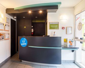 B&B HOTEL Paris Porte des Lilas - Paris - Reception