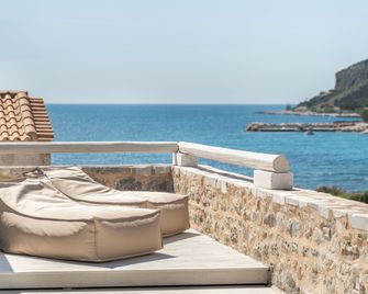 Porto Vitilo Boutique Hotel - Areopoli - Balkon