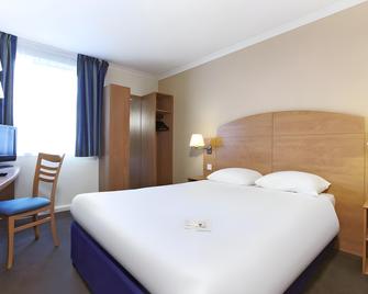 Travelodge Milton Keynes Bletchley - Milton Keynes - Soverom