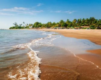 Morjim Beach Resort - Morjim - Beach